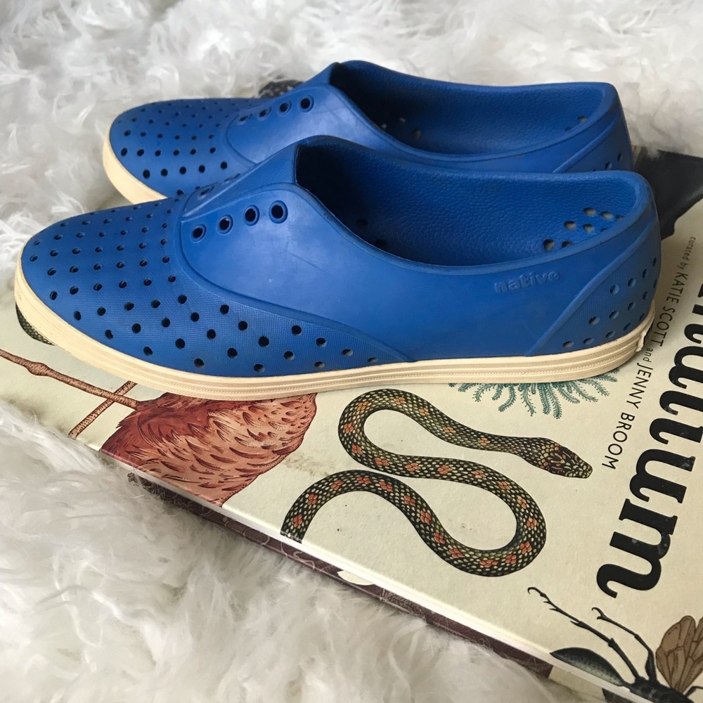 Native women’s slip on shoes‎